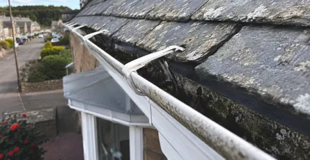 What Is the Distance Between Gutter Brackets?