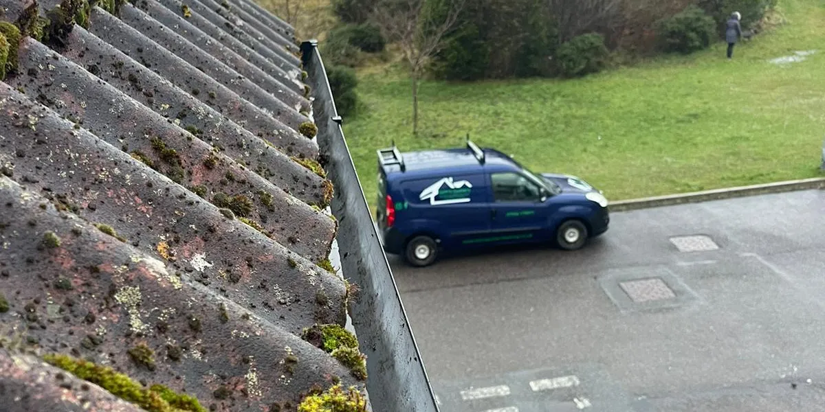 How Long Does Gutter Cleaning Take?