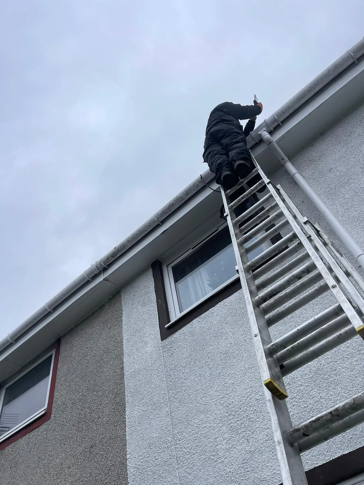 Professional gutter cleaning services in Aberdeenshire